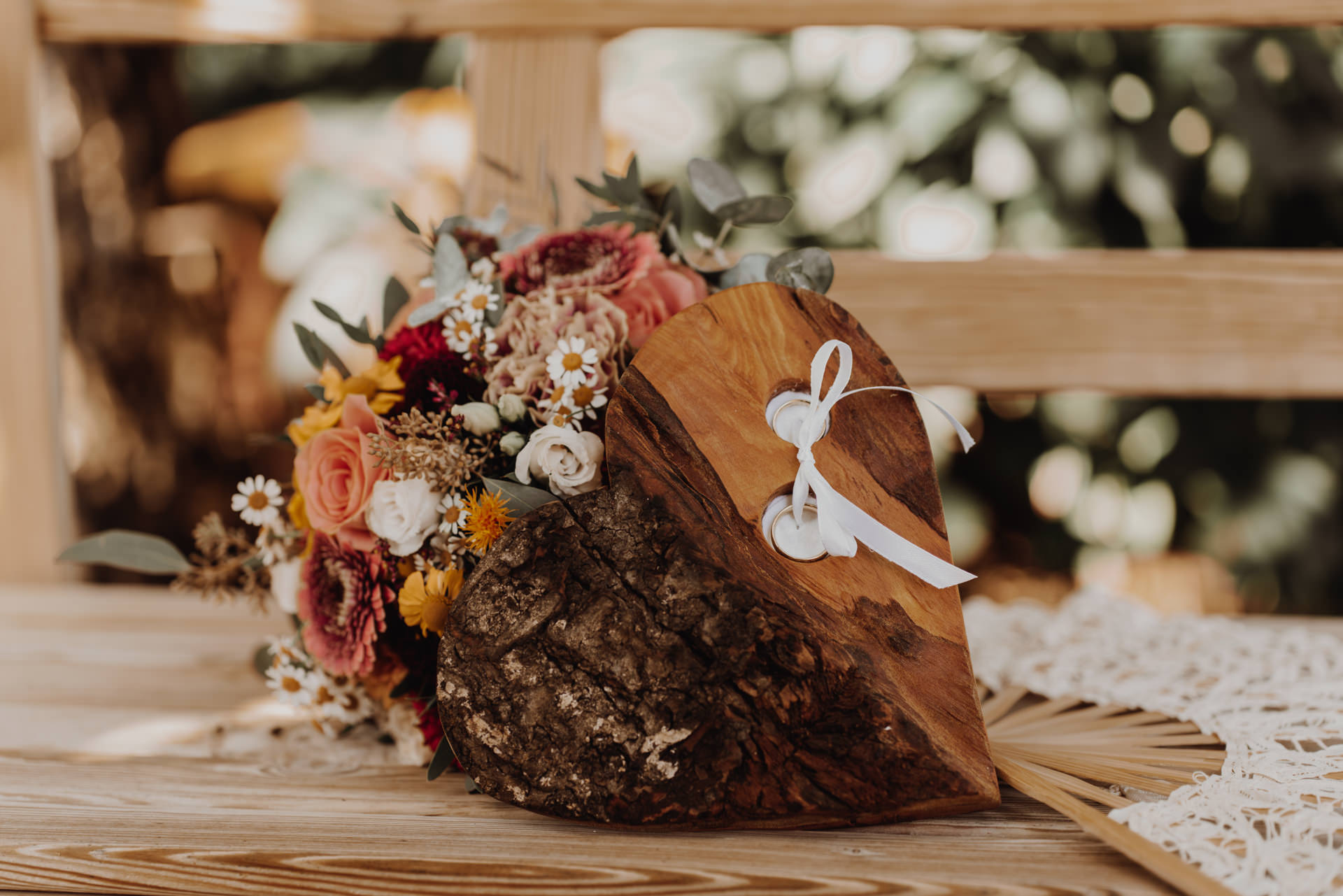 Herz aus Holz für Ringer